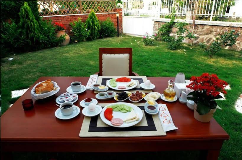 Yenifoca Villa Fokai Hotel מראה חיצוני תמונה